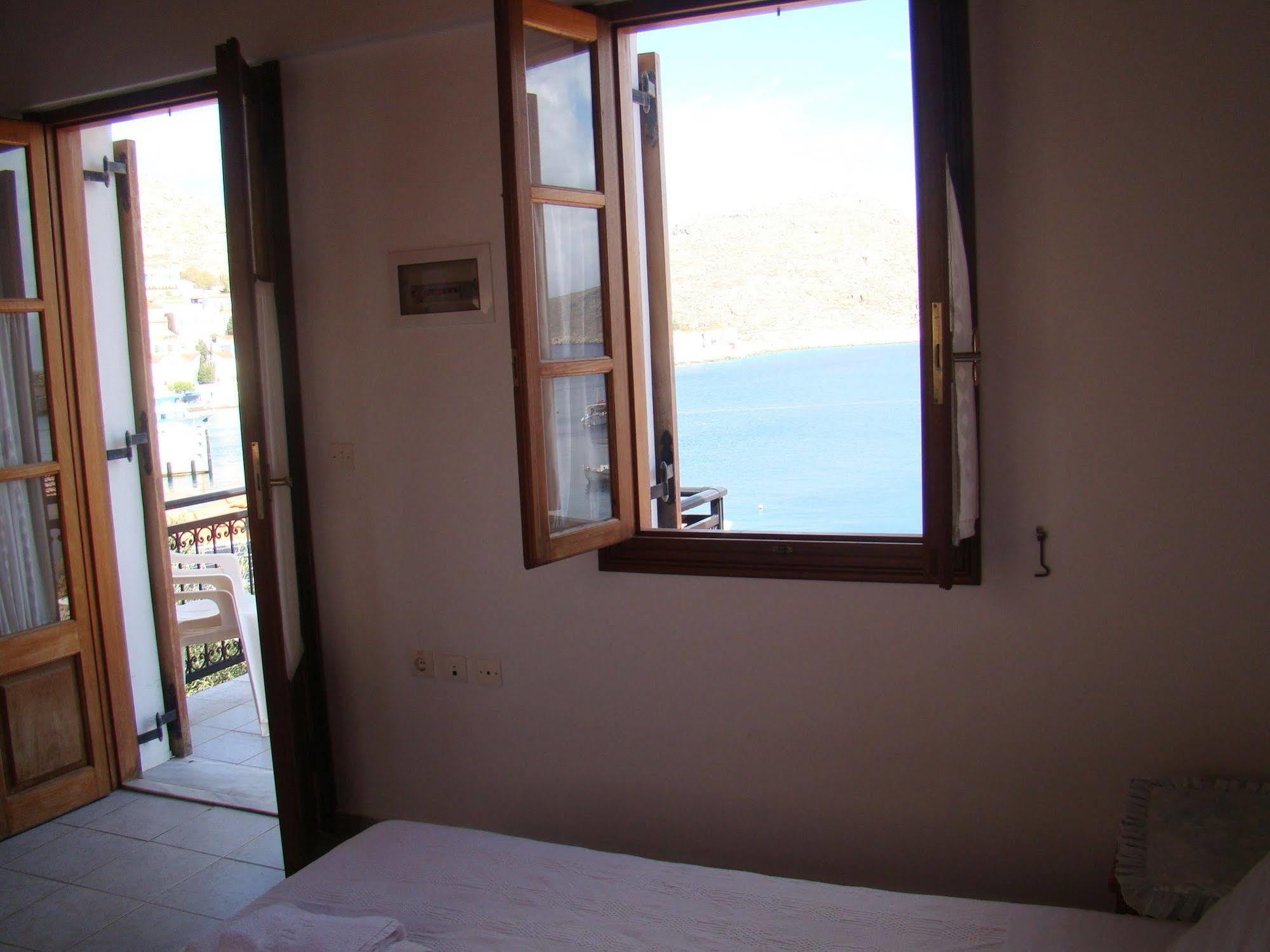 מלון Halki Sea House מראה חיצוני תמונה